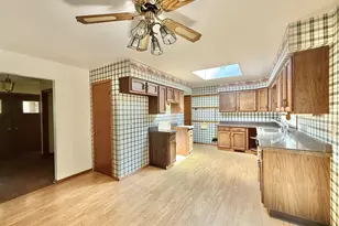 3620 Valerie Rd, Roscoe, IL 61073 - Photo 4