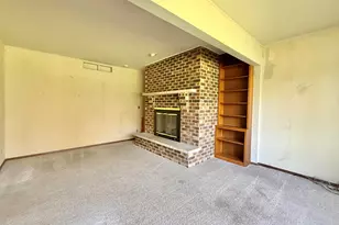 3620 Valerie Rd, Roscoe, IL 61073 - Photo 8