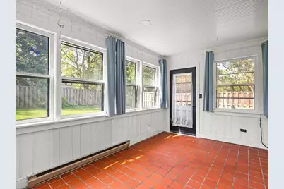 117 N Highland Avenue, Rockford, IL 61107 - Photo 36