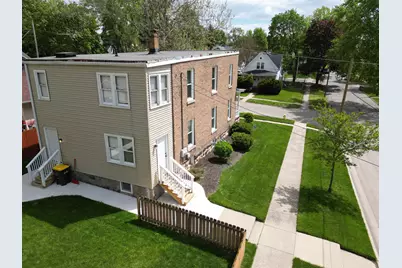2304 17th Avenue, Rockford, IL 61104 - Photo 2