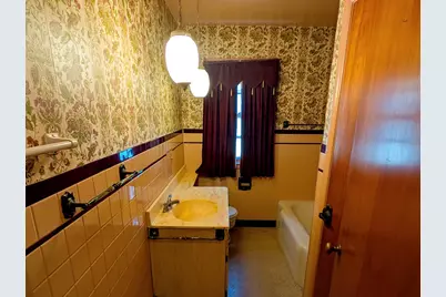 1712 Oxford Street, Rockford, IL 61103 - Photo 8