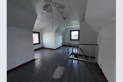 2855 W Florence Rd, Freeport, IL 61032 - Photo 10
