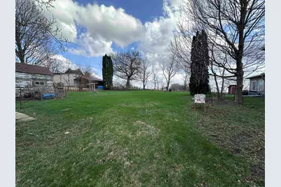2855 W Florence Rd, Freeport, IL 61032 - Photo 12