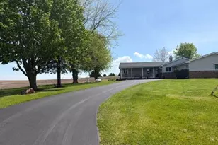 14966 Laube Rd, Durand, IL 61024 - Photo 2