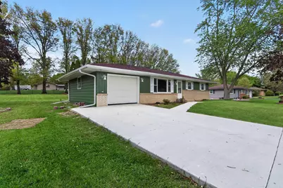 8320 Trudy Road, Rockford, IL 61108 - Photo 2