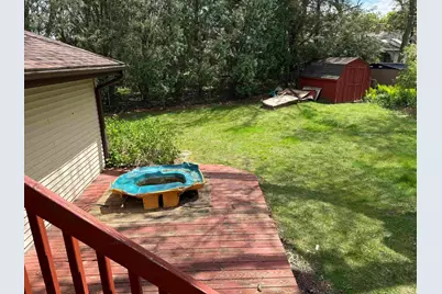 2041 Winchester Drive, Freeport, IL 61032 - Photo 28
