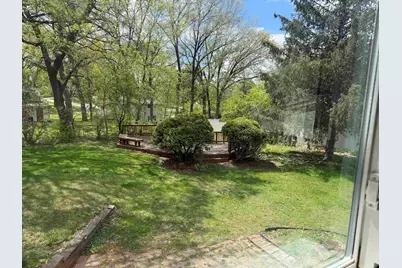 2041 Winchester Drive, Freeport, IL 61032 - Photo 32