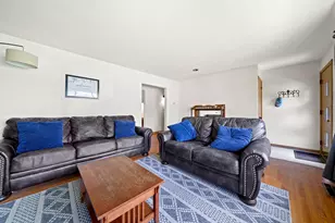 916 Hawthorne Ave, Rockford, IL 61108 - Photo 6