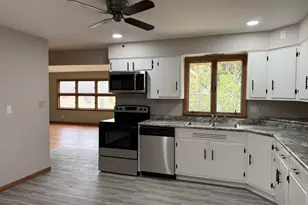 1704 Wedel Ave, Rockford, IL 61103 - Photo 10