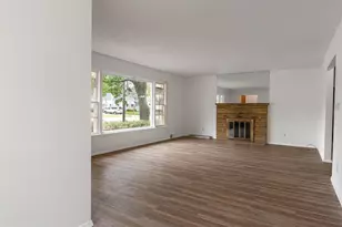 316 W Perry St, Belvidere, IL 61008 - Photo 6