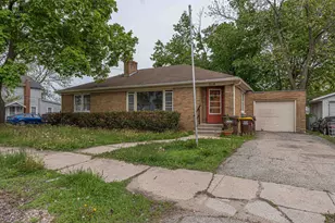 316 W Perry St, Belvidere, IL 61008 - Photo 1