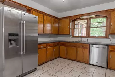 316 W Perry Street, Belvidere, IL 61008 - Photo 8