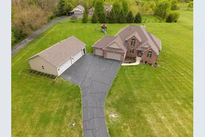 102 Westfield Road, Winnebago, IL 61088 - Photo 36