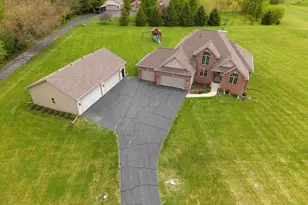 102 Westfield Rd, Winnebago, IL 61088 - Photo 36