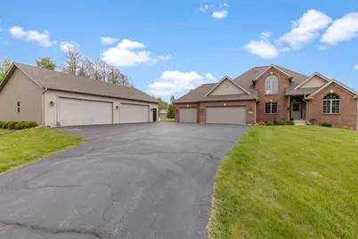 102 Westfield Road, Winnebago, IL 61088 - Photo 32