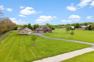 102 Westfield Rd, Winnebago, IL 61088 - Photo 46