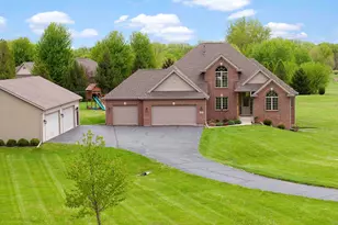 102 Westfield Rd, Winnebago, IL 61088 - Photo 1