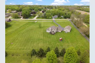 102 Westfield Road, Winnebago, IL 61088 - Photo 42