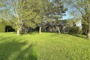 493 Jenny Ln, Elizabeth, IL 61028 - Photo 6