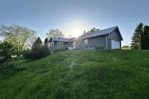 493 Jenny Ln, Elizabeth, IL 61028 - Photo 10