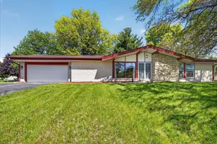 3429 City View Dr, Rockford, IL 61101 - Photo 1