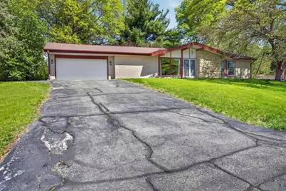 3429 City View Drive, Rockford, IL 61101 - Photo 2