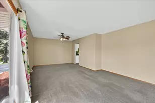 3429 City View Dr, Rockford, IL 61101 - Photo 8