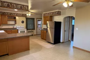 13546 N Showers Rd, Orangeville, IL 61060 - Photo 8