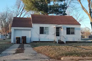 5814 Wilson Ave, Loves Park, IL 61111 - Photo 2
