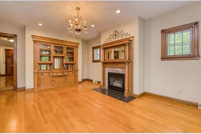 380 Greenwood Avenue, East Dubuque, IL 61025 - Photo 8