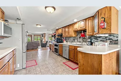9096 E Stagecoach Trail, Warren, IL 61087 - Photo 2