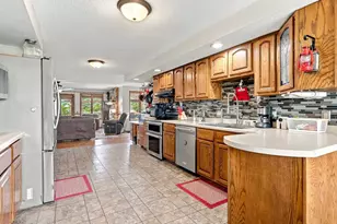 9096 E Stagecoach Trail, Warren, IL 61087 - Photo 2