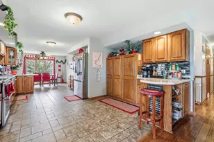 9096 E Stagecoach Trail, Warren, IL 61087 - Photo 6