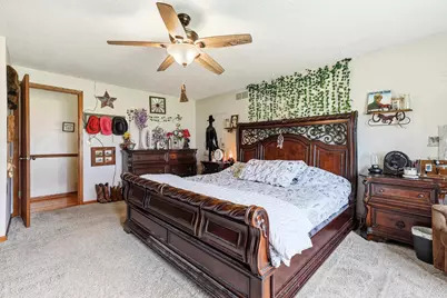 9096 E Stagecoach Trail, Warren, IL 61087 - Photo 16