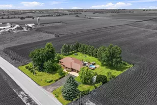 9096 E Stagecoach Trail, Warren, IL 61087 - Photo 32