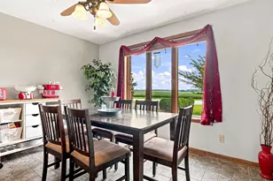 9096 E Stagecoach Trail, Warren, IL 61087 - Photo 6
