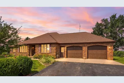 9096 E Stagecoach Trail, Warren, IL 61087 - Photo 1