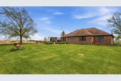9096 E Stagecoach Trail, Warren, IL 61087 - Photo 24