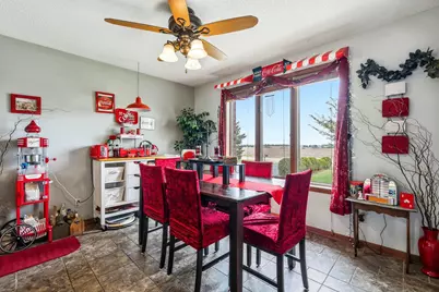9096 E Stagecoach Trail, Warren, IL 61087 - Photo 2