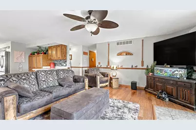 9096 E Stagecoach Trail, Warren, IL 61087 - Photo 10