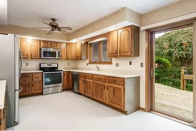 2183 Chenowith Court, Rockford, IL 61107 - Photo 14