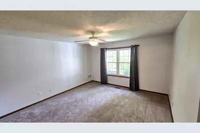 222 Lily Lane, Rockford, IL 61107 - Photo 8