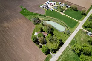 12166 Cunningham Rd, Winnebago, IL 61088 - Photo 2