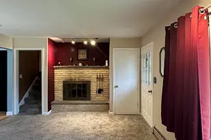 220 Beacon Dr, Belvidere, IL 61008 - Photo 6