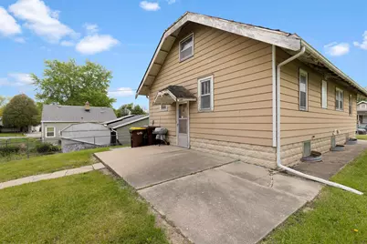 2311 Green Street, Rockford, IL 61102 - Photo 2