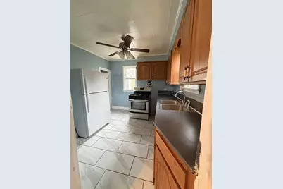 1915 Quincy Street, Rockford, IL 61103 - Photo 6