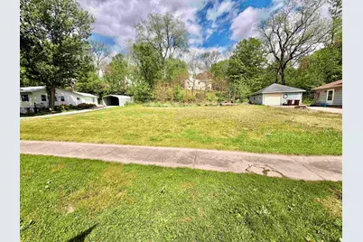 113 N Mill Street, Mount Carroll, IL 61053 - Photo 2