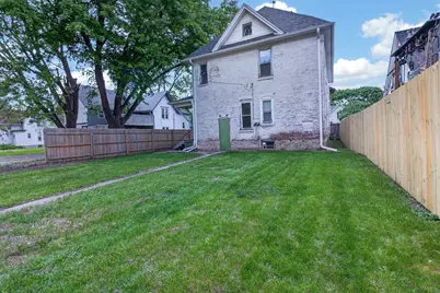 1423 7th Avenue, Rockford, IL 61104 - Photo 36