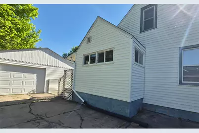620 Wayne Drive, Machesney Park, IL 61115 - Photo 2