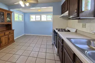 620 Wayne Dr, Machesney Park, IL 61115 - Photo 8